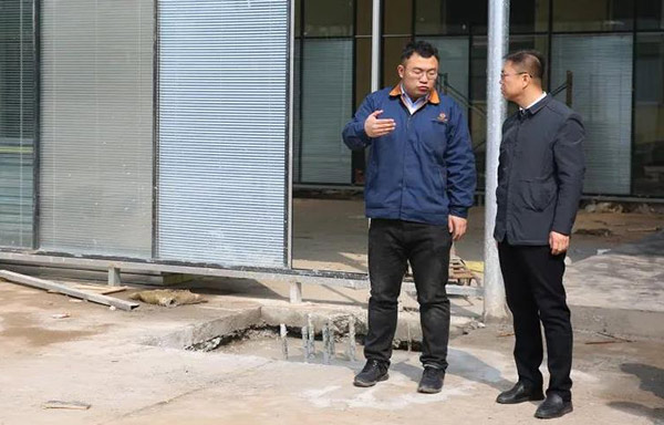 榆次區科技局周建宇局長(cháng) 來(lái)研究院考察
